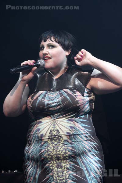 BETH DITTO - 2011-05-27 - PARIS - Nef Nord - Grande Halle - 